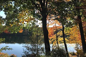 Lakefront Granby Escape w/ Private Dock & Kayaks!