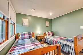 Lakefront Granby Escape w/ Private Dock & Kayaks!