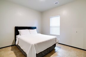 Single-story Apt, 3 Mi to Fort Bliss!