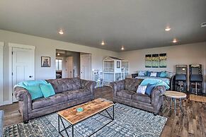 Lake-view Escape w/ Private Beach Resort Access!