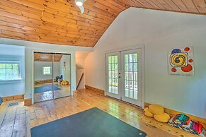 Eclectic Troy Home w/ Hot Tub - Pet Friendly!
