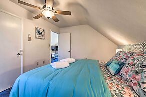 Modern Poconos Gem w/ Fire Pit, Deck & Pool Access