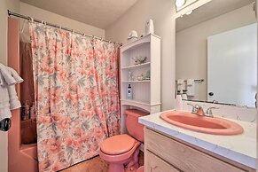 Modern Poconos Gem w/ Fire Pit, Deck & Pool Access