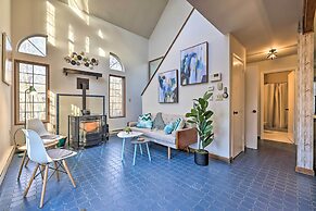 Modern Poconos Gem w/ Fire Pit, Deck & Pool Access