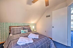 Modern Poconos Gem w/ Fire Pit, Deck & Pool Access