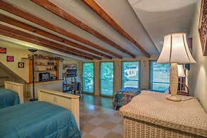 Russellville House w/ Garden - Walk to Main Street