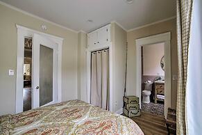 Charming Renovated Avalon Townhome, Walk to Beach!