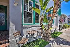 Charming Renovated Avalon Townhome, Walk to Beach!