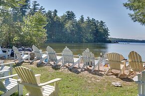 'the Birches' Raymond Getaway w/ Beach & Boat Dock