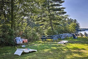 'the Birches' Raymond Getaway w/ Beach & Boat Dock