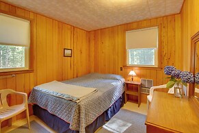 Raymond Getaway w/ Private Beach & Boat Dock!