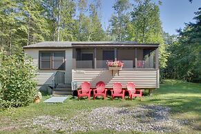 'the Birches' Raymond Getaway w/ Beach & Boat Dock