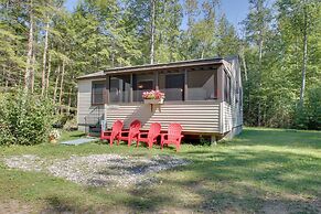 'the Birches' Raymond Getaway w/ Beach & Boat Dock
