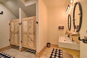 Grand Mountain Retreat in Angel Fire w/ Game Room!