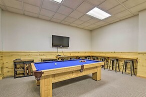 Grand Mountain Retreat in Angel Fire w/ Game Room!