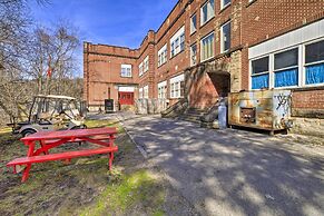 Unique ATV Apartment in Remodeled Schoolhouse