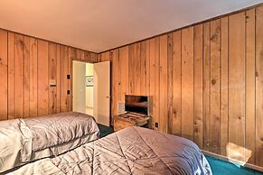 Retro Beech Mountain Home - 2 Mi to Skiing!