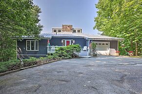 Retro Beech Mountain Home - 2 Mi to Skiing!