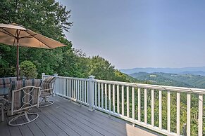 Retro Beech Mountain Home - 2 Mi to Skiing!