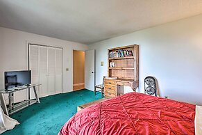 Retro Beech Mountain Home - 2 Mi to Skiing!