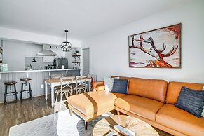 Condo w/ Balcony & Views - Steps to Ski Shuttle!