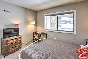 Condo w/ Balcony & Views - Steps to Ski Shuttle!