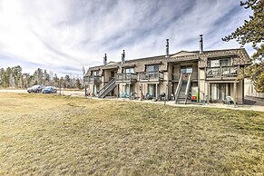 Condo w/ Balcony & Views - Steps to Ski Shuttle!