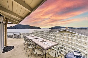 Anacortes Paradise Vacation Rental w/ Water Views!