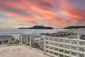 Anacortes Paradise Vacation Rental w/ Water Views!