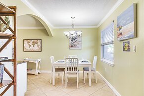 Resort Condo w/ Beach Access in Indian Shores!