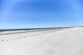 Resort Condo w/ Beach Access in Indian Shores!