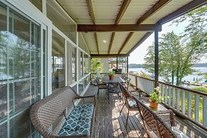 Waterfront White Lake Vacation Rental!