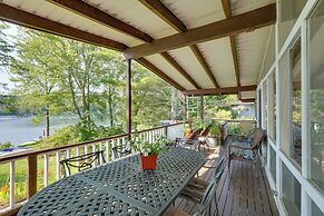 Waterfront White Lake Vacation Rental!