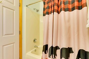 Smoky Mountain Cabin w/ Fire Pit: Hike & Fish!