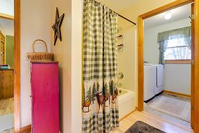 Smoky Mountain Cabin w/ Fire Pit: Hike & Fish!