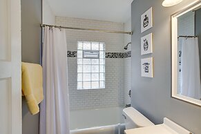 Milwaukee Vacation Rental: 6 Mi to City Center!