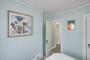 Milwaukee Vacation Rental: 6 Mi to City Center!