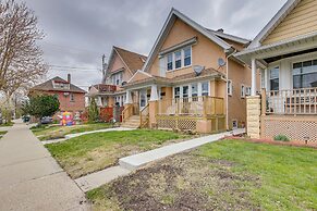 Milwaukee Vacation Rental: 6 Mi to City Center!