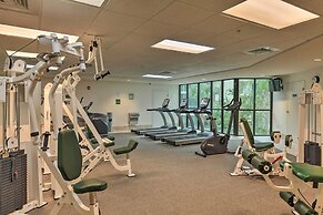 Top Floor Condo w/ Resort-style Amenities!