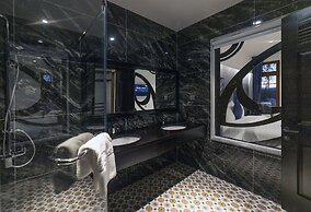 Brick House Dalat Hotel