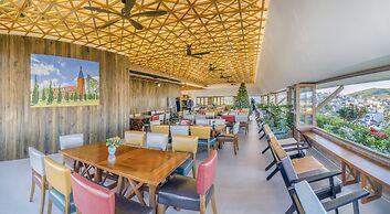 Brick House Dalat Hotel