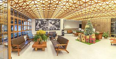 Brick House Dalat Hotel