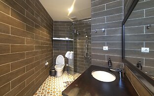 Brick House Dalat Hotel