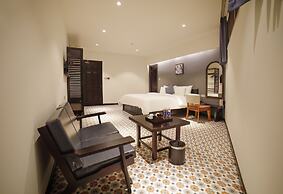 Brick House Dalat Hotel