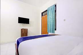 OYO Life 90152 Garuda Bima Residence Syariah