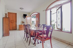 OYO 90094 Gayatri Residence