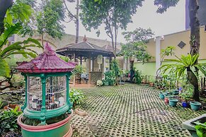 OYO 90094 Gayatri Residence