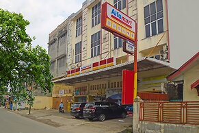 OYO 92371 Bb House Japaris