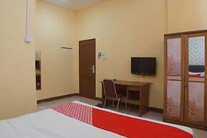 OYO 92371 Bb House Japaris