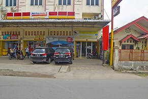 OYO 92371 Bb House Japaris